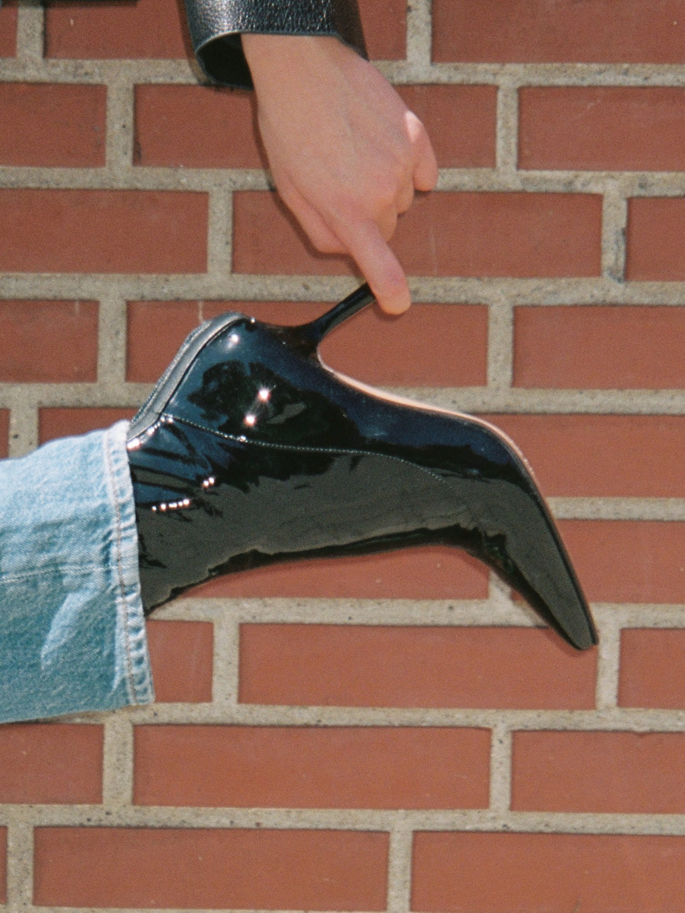 LOOPING - Boots - Patent Stretch Black